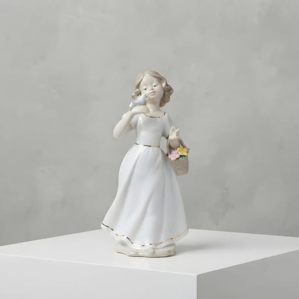 Elegant Girl with Bird Porcelain Showpiece GI0011 lifestyle view