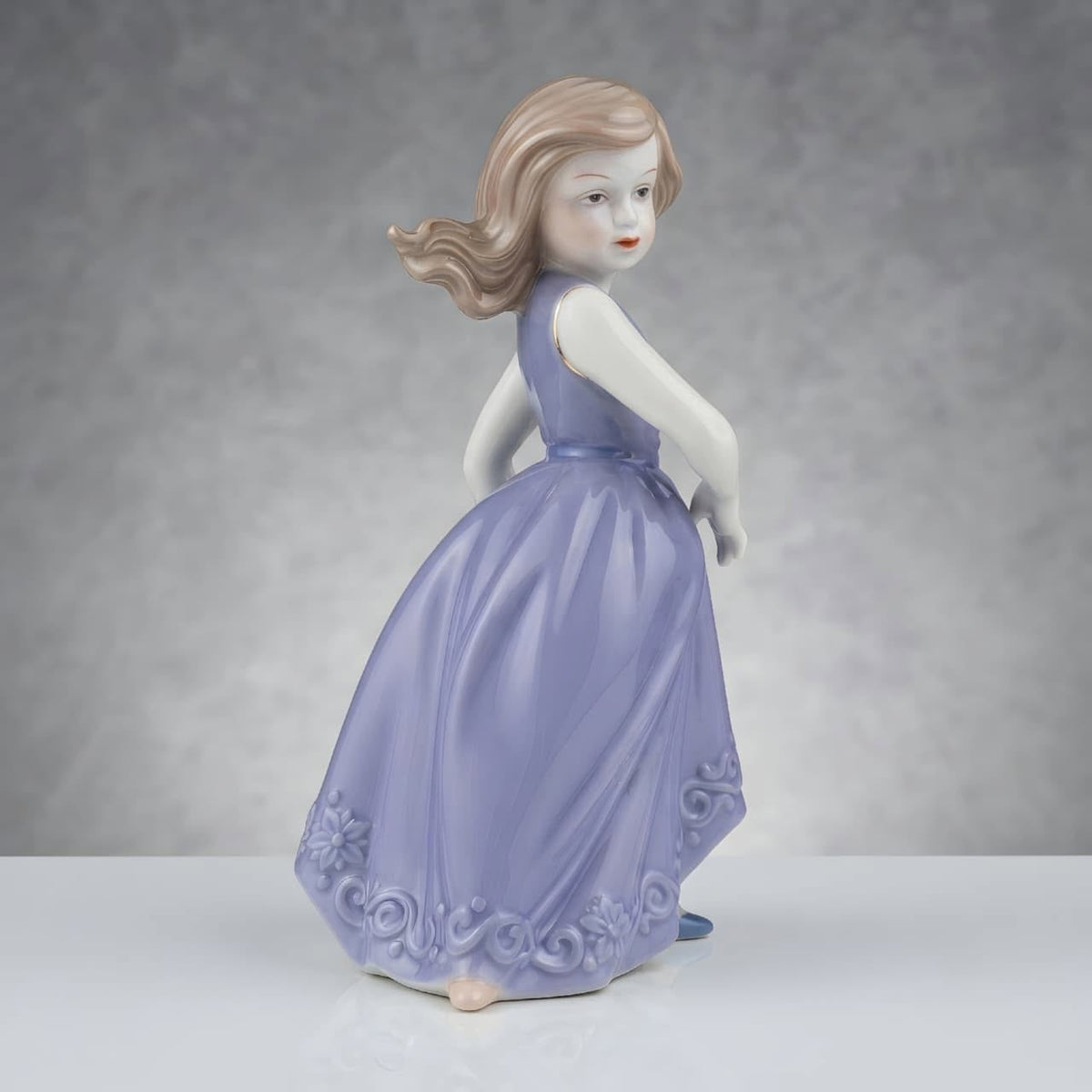 Royal Dancing Girl Showpiece GI009 alternate view