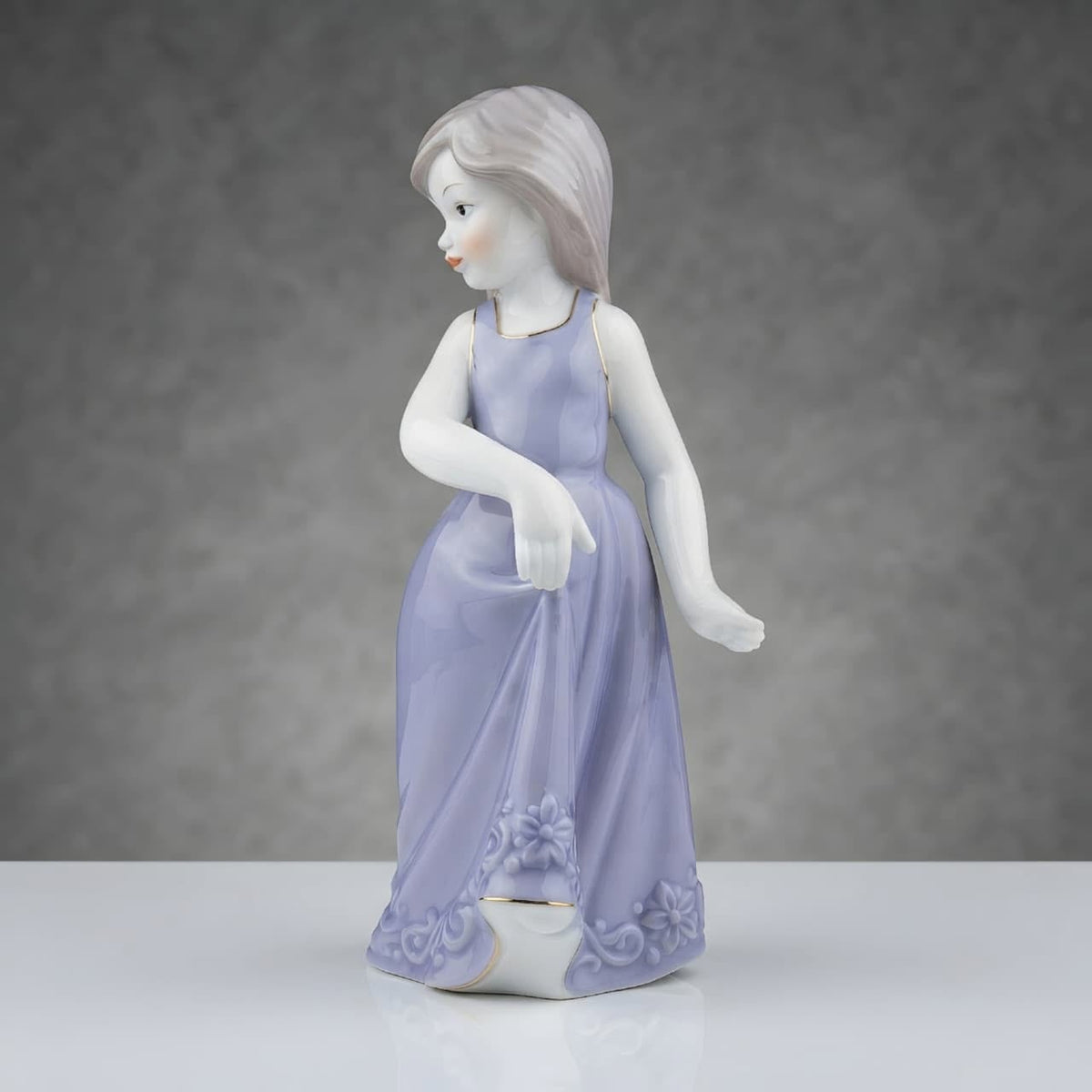 Royal Dancing Girl Showpiece GI009 side view